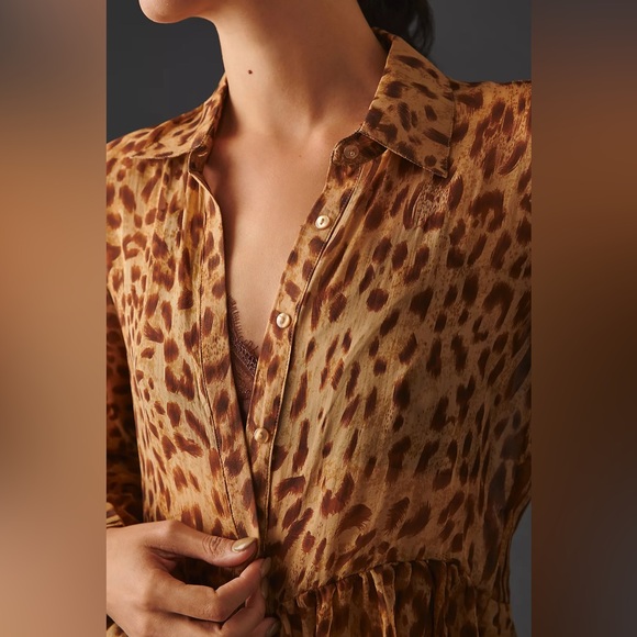 BLUE TASSEL: Silk Leopard Tiered Blouse - Picture 3 of 6